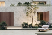 Top Mẫu Gạch Ốp Cổng Đẹp Nhất 2026 – Sang Trọng, Bền Màu Theo Thời Gian